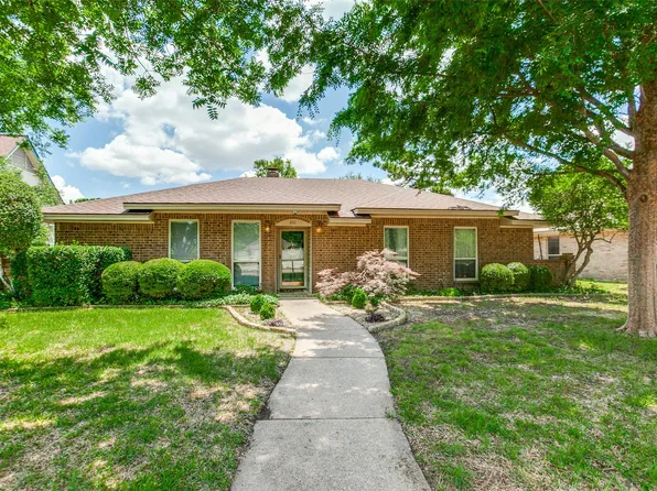 210 Gold Finch Dr, Richardson, TX 75081
