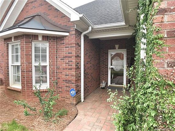 4th image of 1579 Elkhart Cir