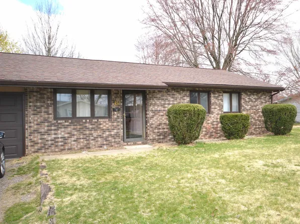 104 Hickory St, Walkerton, IN 46574