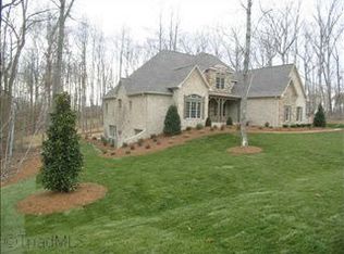 8015 Perlette Ct, Stokesdale, NC 27284