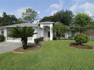 9715 Oakwood Hills Ct, New Port Richey, FL 34655