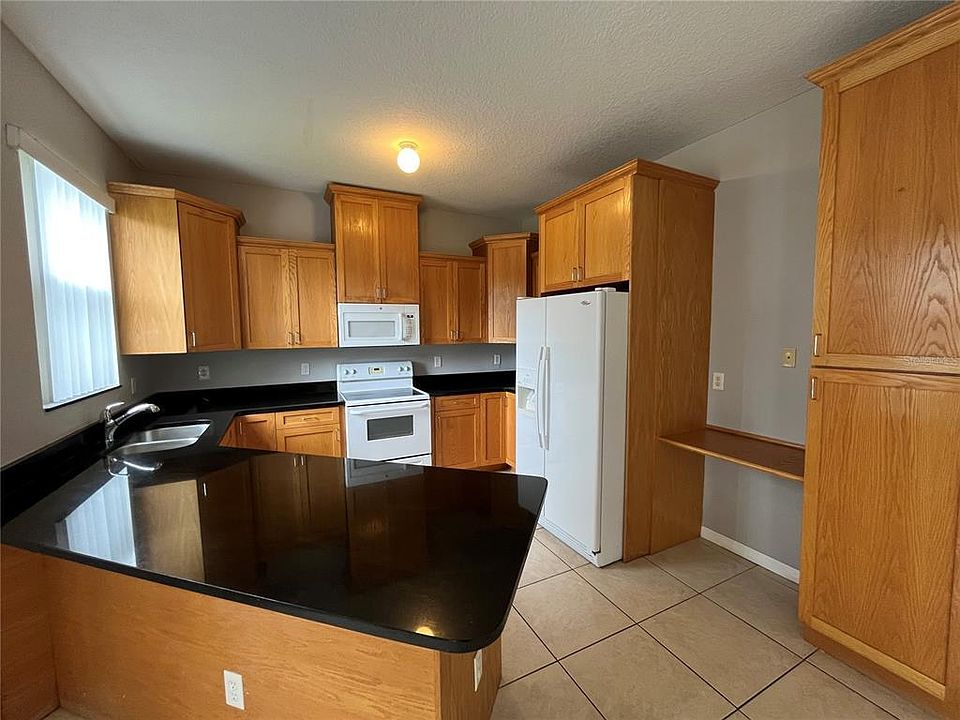 2nd image of 40151 Woodacre Ln