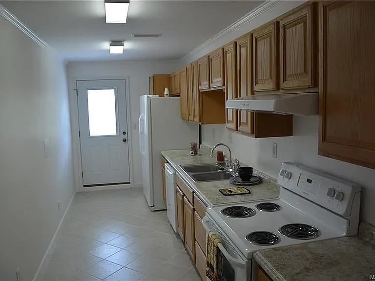 46 Richardson Dr #B — Photo 5