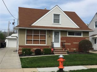 17809 Crestland Rd, Cleveland, OH 44119