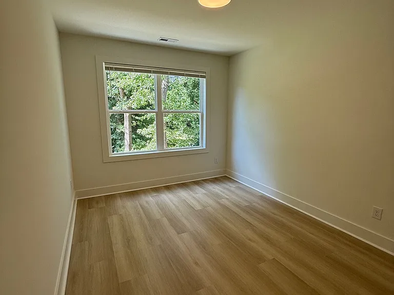 807 E Harrison Ave — Photo 15