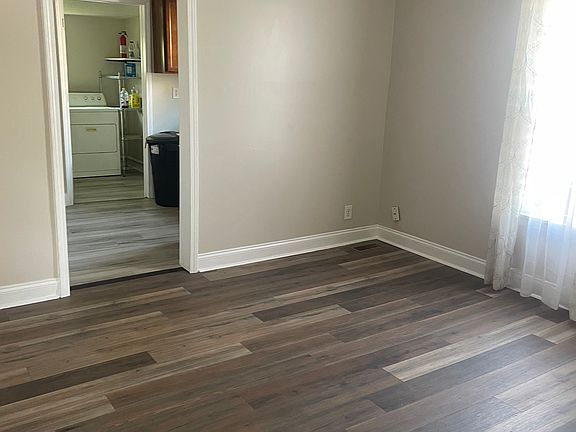 2nd image of 1008 Clark St APT B