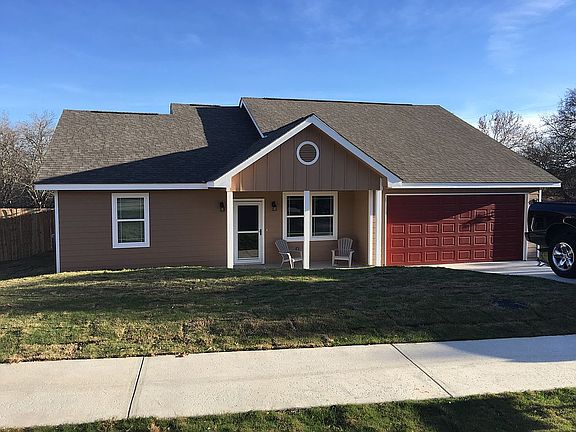 2nd image of 2320 Mesa Park Dr