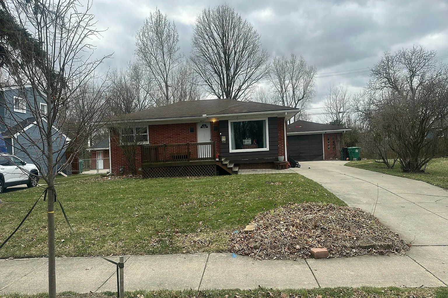 30593 Elmwood St photo 1