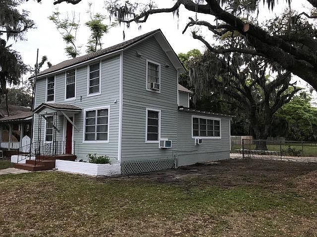 Street View of side of House
