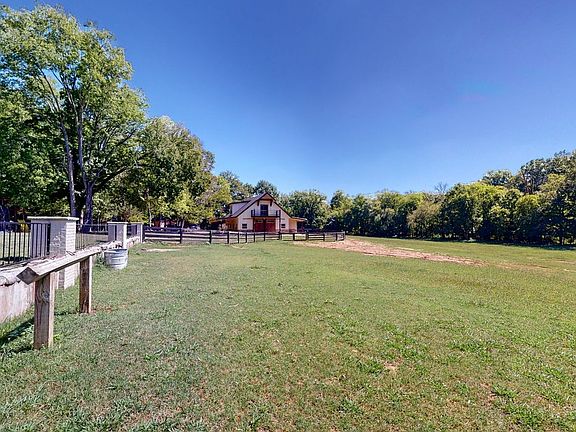 47th image of 2622 Poplar Knoll Dr