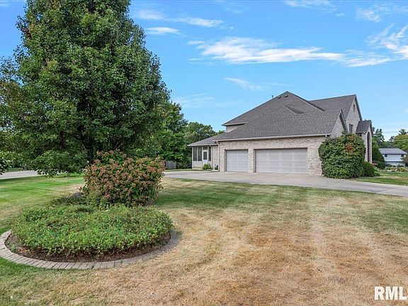 2nd image of 1605 Scarlett Pl