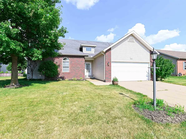1406 Saddle Brook Ln, Metamora, IL 61548