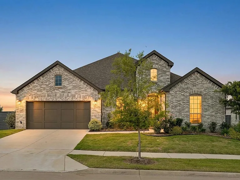 This gorgeous American Legend home is like new & ready for you! Faces Central Park in Union Park, so there are no homes directly across the street, just tons of green & park space every day, plus a separate frontage road for the homeowners on this street
