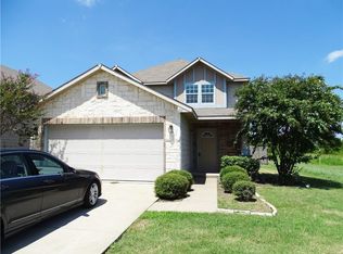 405 Wolf Mountain Ln, Fort Worth, TX 76140