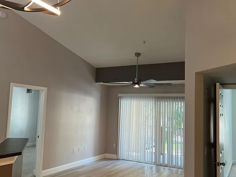 4220 San Marino Blvd #201 — Photo 6