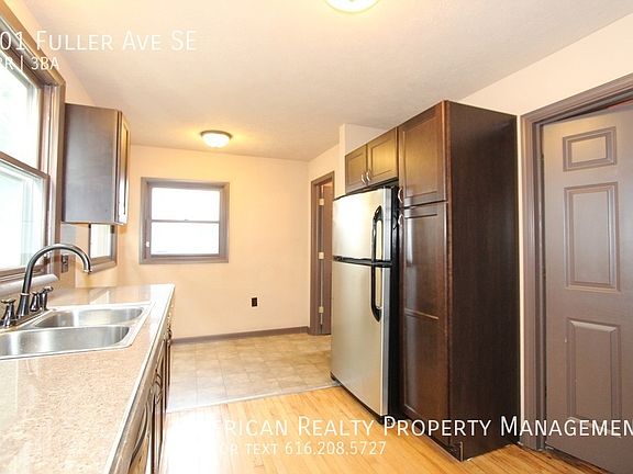 3rd image of 101 Fuller Ave SE