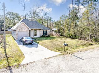 848 Chevreuil St, Mandeville, LA 70448