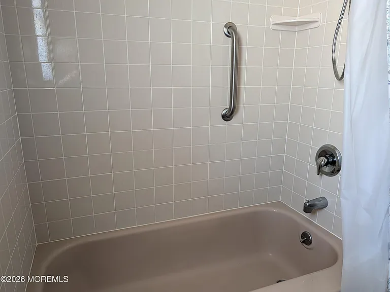 1936 Mount Carmel Blvd — Photo 16