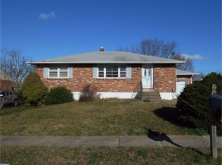 4 Dawes Dr, Newark, DE 19702
