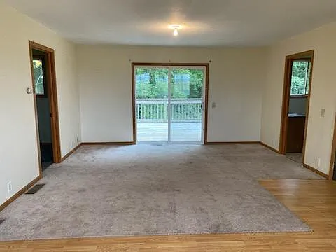 N4709 Pray Ave — Photo 9