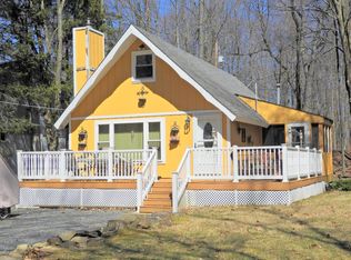 305 Viho Ct, Pocono Lake, PA 18347