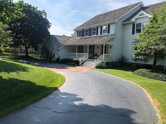 2nd image of 4120 Three Lakes Dr