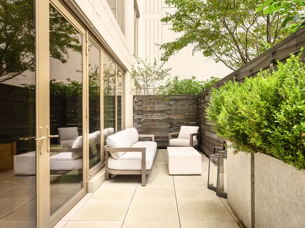 75 Kenmare Street image 2 of 10