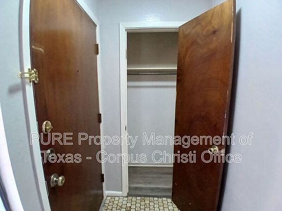 4th image of 5001 Middlecoff Rd APT 1A