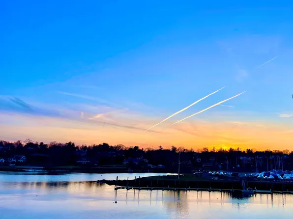 636 Steamboat Rd APT 3D, Greenwich, CT 06830