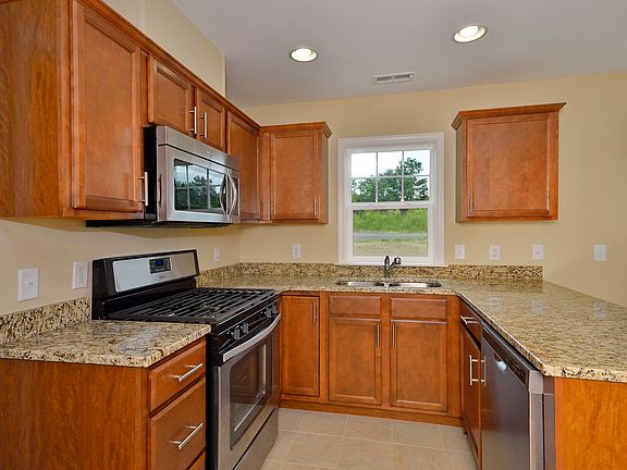 Gas Range, Microwave, Dishwasher