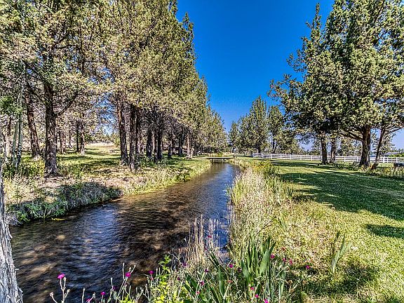 Irrigation creek 