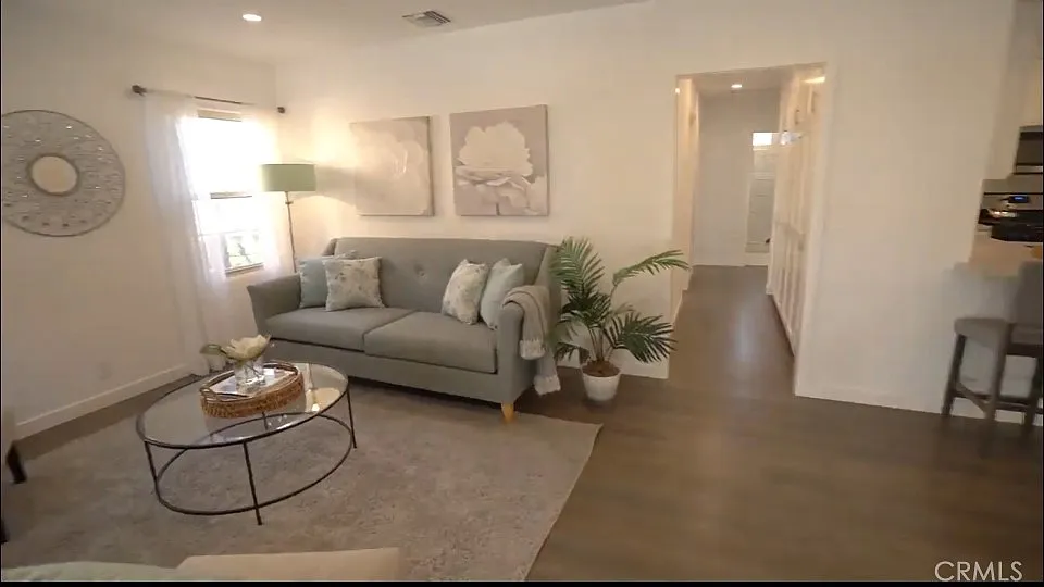 3 bed, 1.0 bath, 936 sqft, $2,695 — Photo 3