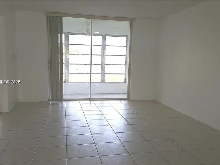 8500 Sunrise Lakes Blvd #103 — Photo 1