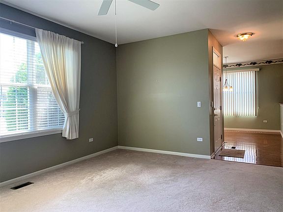 5th image of 16423 Crescent Lake Dr