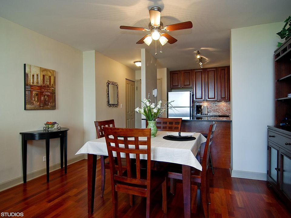 1st image of 3900 N Pine Grove Ave APT 509