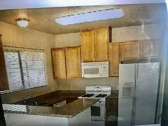 2nd image of 800 Moon Cir