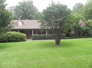 98 Briar Mdw, Huntsville, TX 77320