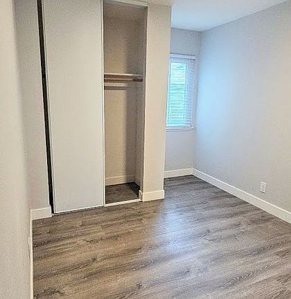 4th image of 924 30th Ave Unit D