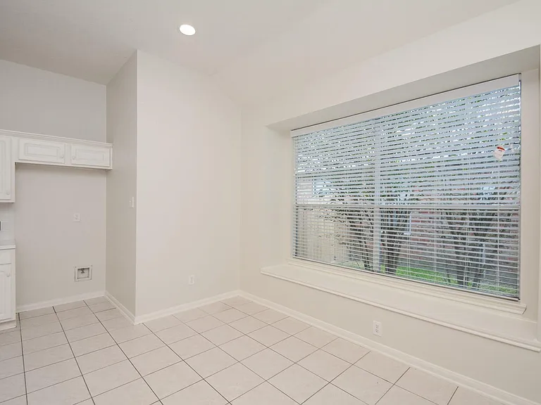 918 Tennyson Dr — Photo 14