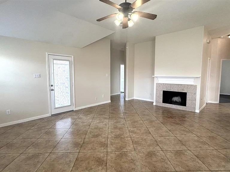 24926 Ranch Lake Ct — Photo 11