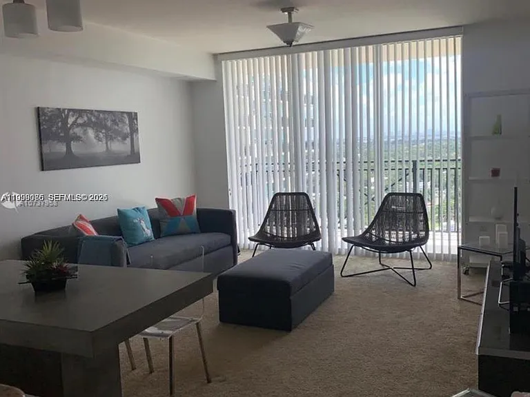 610 W Las Olas Blvd #1611N — Photo 2