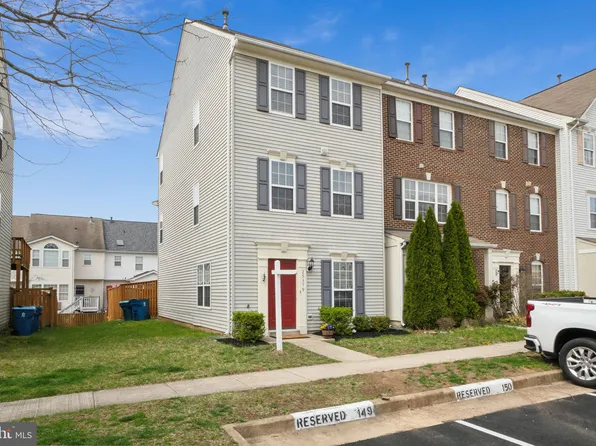 25379 Bryson Dr, Chantilly, VA 20152