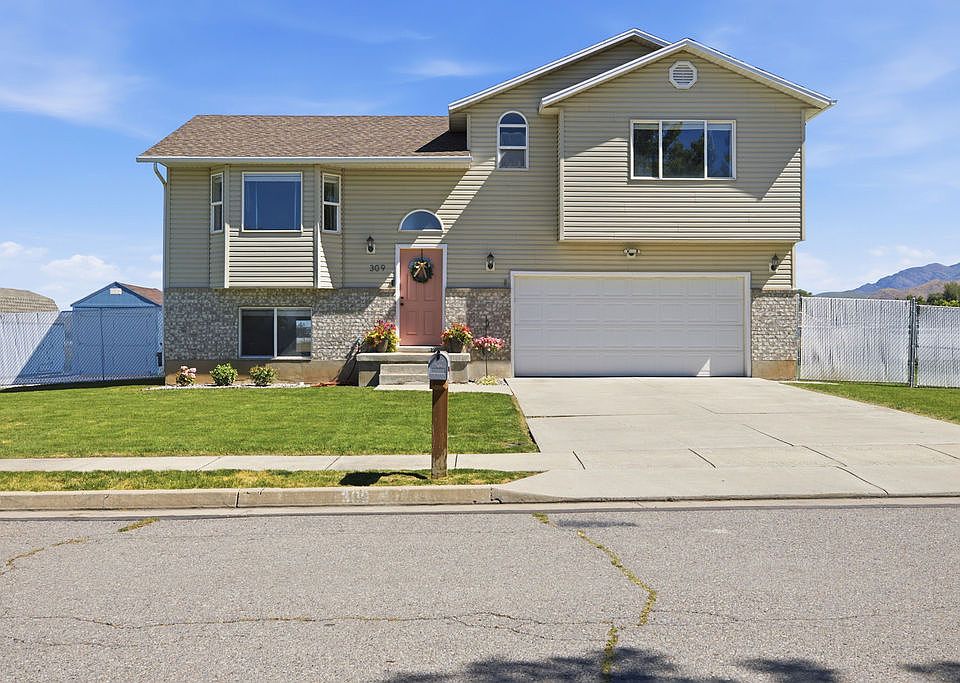 1st image of 309 Cedar Ridge Dr