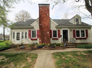 1 Ridge Ct, Edwardsville, IL 62025