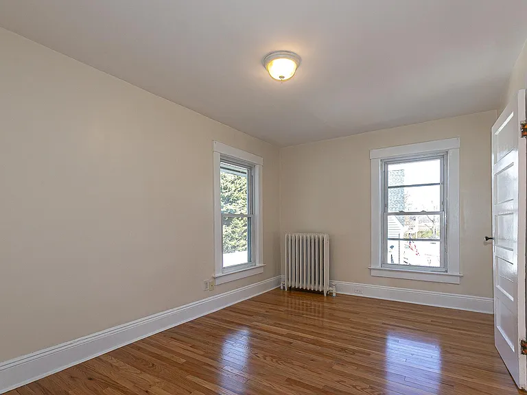 114 Lexington Ave #2 — Photo 10