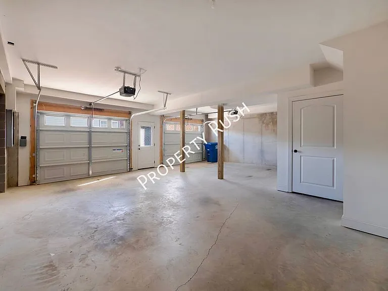 7986 Burgundy Cir — Photo 27