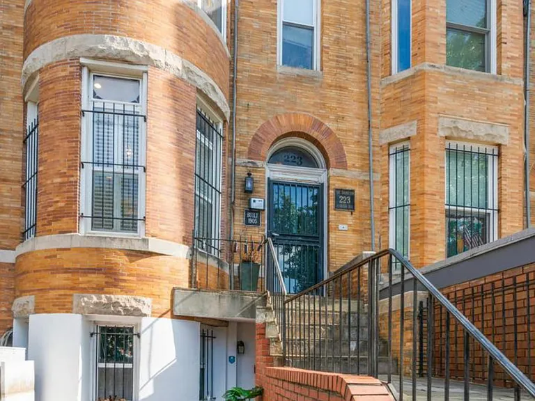 223 Florida Ave NW #1 — Photo 2