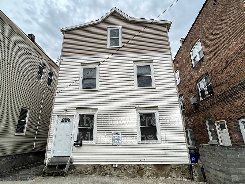 1st image of 12224 Fairview Ct