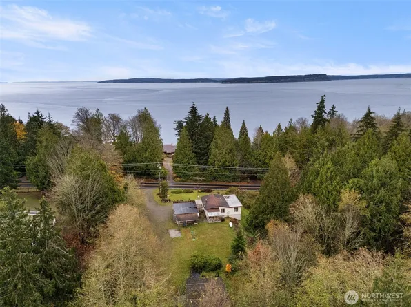 6091 NE Twin Spits Road, Hansville, WA 98340