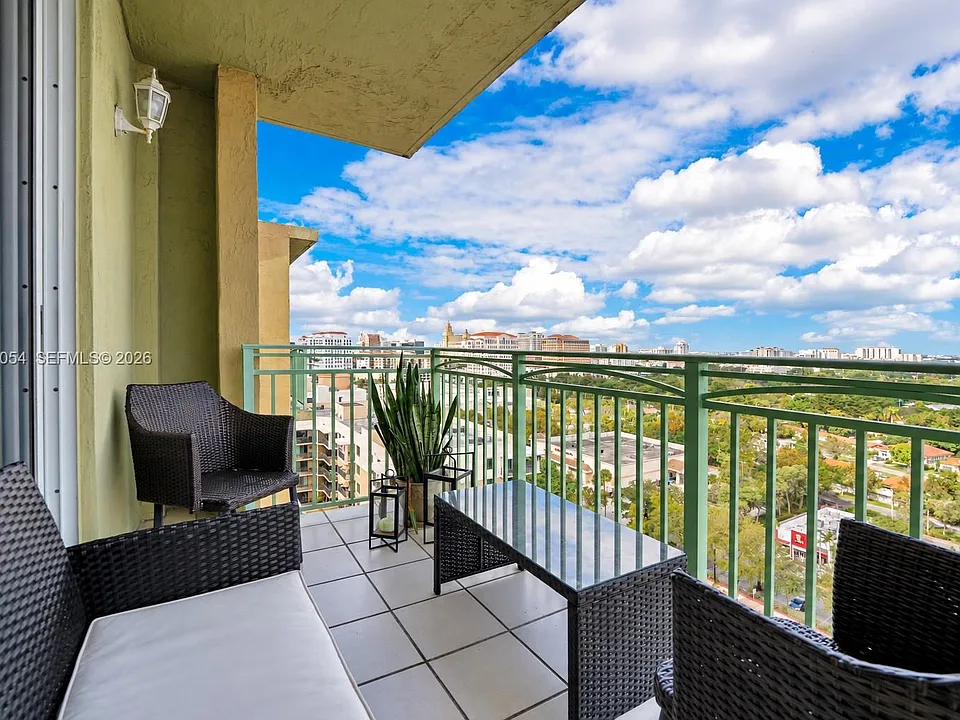 3500 Coral Way #Penthouse 10